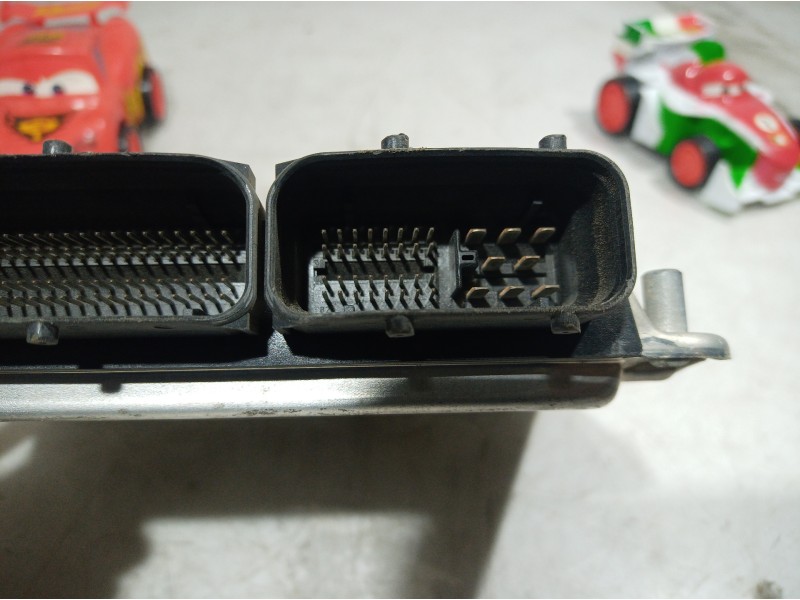 Recambio de centralita motor uce para skoda fabia (6y2/6y3) 1.9 tdi referencia OEM IAM 038906019KT 038906019KT 038906019