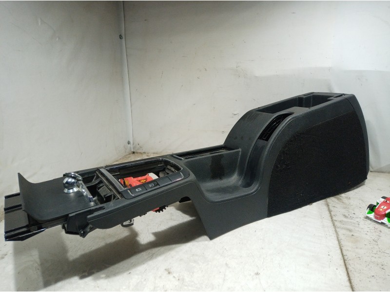 Recambio de consola central tras. para skoda suberb (3t4) exclusive 4x4 referencia OEM IAM 3T0863241 3T0863241 3T0863241
