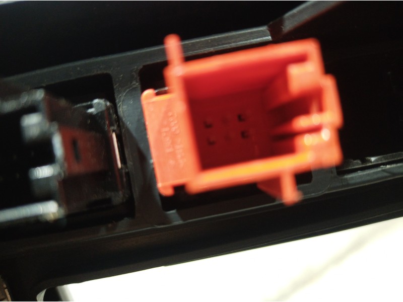 Recambio de consola central tras. para skoda suberb (3t4) exclusive 4x4 referencia OEM IAM 3T0863241 3T0863241 3T0863241