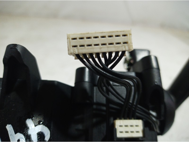 Recambio de mando multifuncion para skoda suberb (3t4) exclusive 4x4 referencia OEM IAM 5K0953521 5K0953521 5K0953521