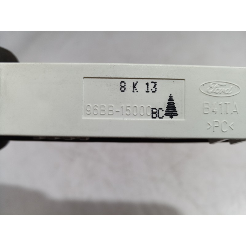 Recambio de pantalla multifuncion para ford mondeo familiar (gd) ghia referencia OEM IAM 96BB15000 96BB15000 96BB15000
