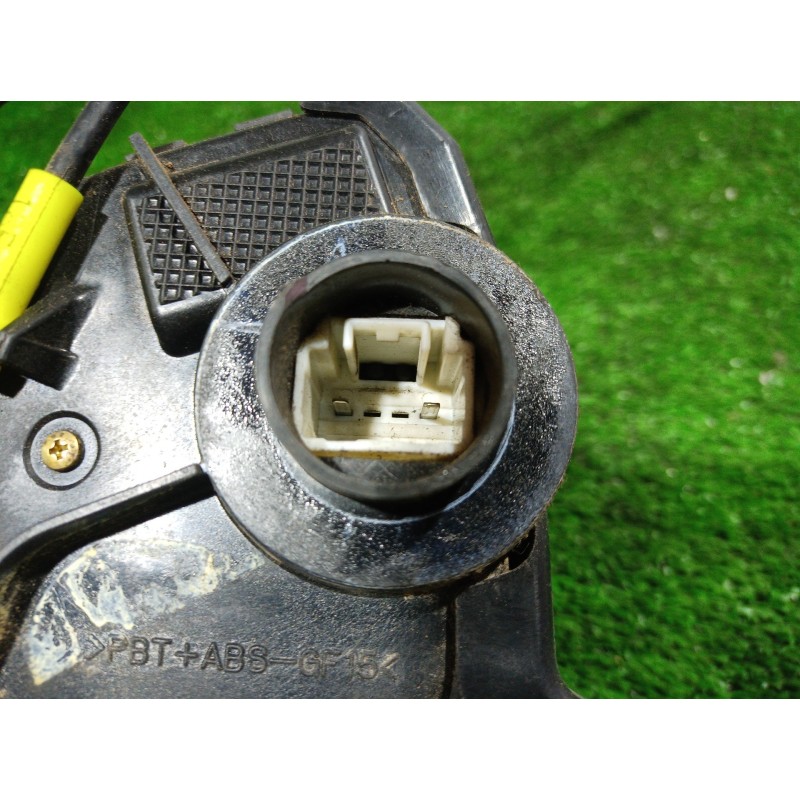 Recambio de cerradura puerta delantera derecha para toyota avensis berlina (t25) 2.0 d4-d executive berlina (5-ptas.) referencia