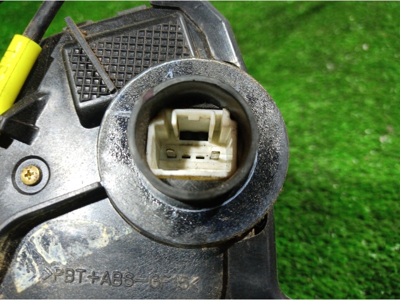 Recambio de cerradura puerta delantera derecha para toyota avensis berlina (t25) 2.0 d4-d executive berlina (5-ptas.) referencia