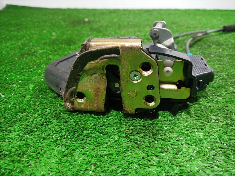 Recambio de cerradura puerta trasera derecha para toyota avensis berlina (t25) 2.0 d4-d executive berlina (5-ptas.) referencia O