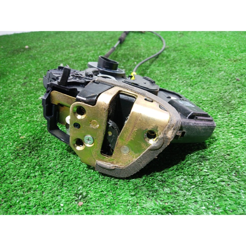 Recambio de cerradura puerta trasera derecha para toyota avensis berlina (t25) 2.0 d4-d executive berlina (5-ptas.) referencia O