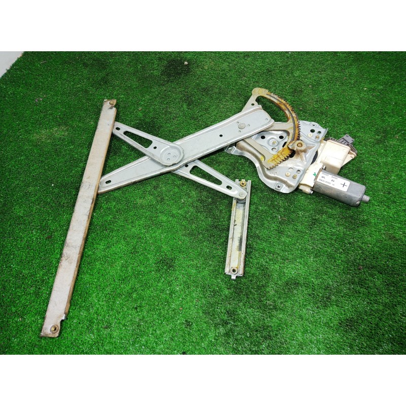 Recambio de elevalunas delantero izquierdo para toyota avensis berlina (t25) 2.0 d4-d executive berlina (5-ptas.) referencia OEM