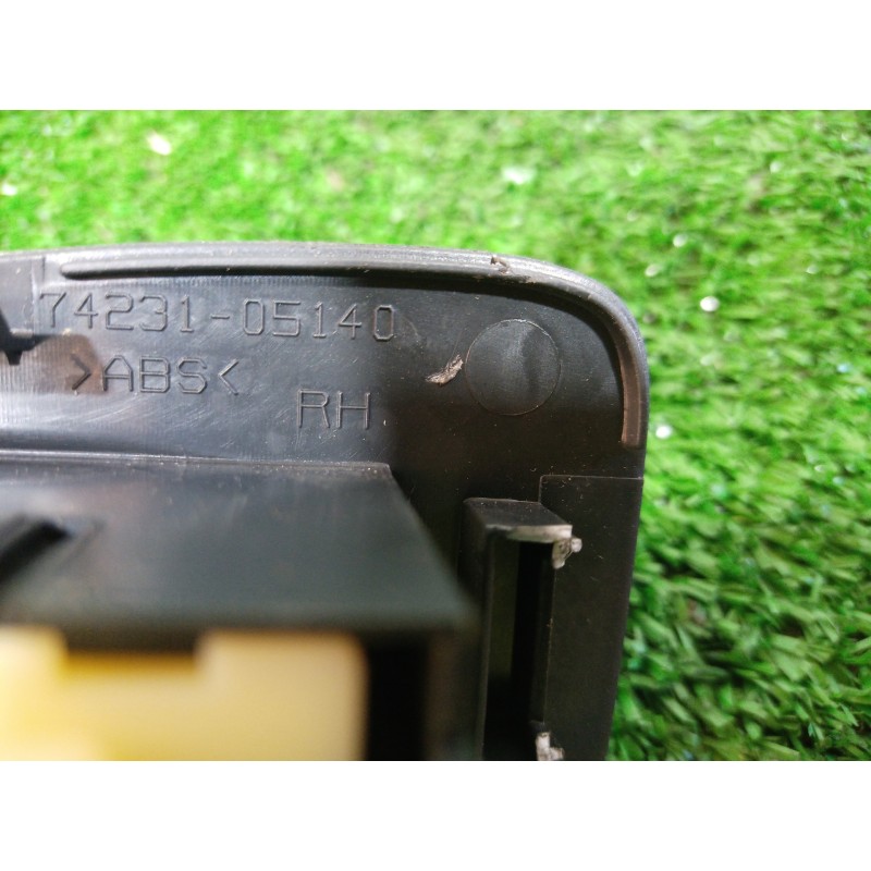 Recambio de mando elevalunas delantero derecho para toyota avensis berlina (t25) 2.0 d4-d executive berlina (5-ptas.) referencia