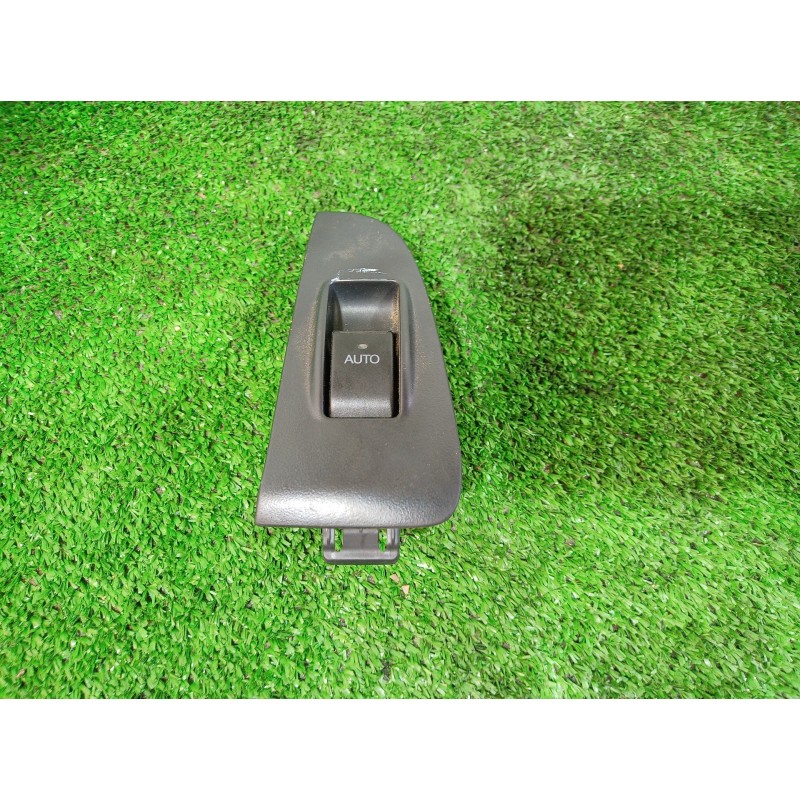 Recambio de mando elevalunas trasero izquierdo para toyota avensis berlina (t25) 2.0 d4-d executive berlina (5-ptas.) referencia