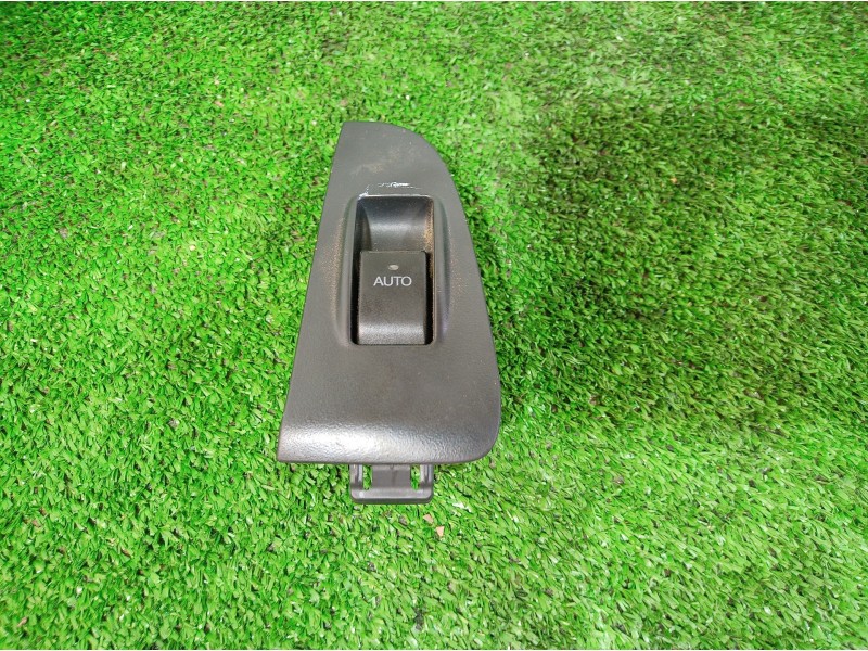 Recambio de mando elevalunas trasero izquierdo para toyota avensis berlina (t25) 2.0 d4-d executive berlina (5-ptas.) referencia