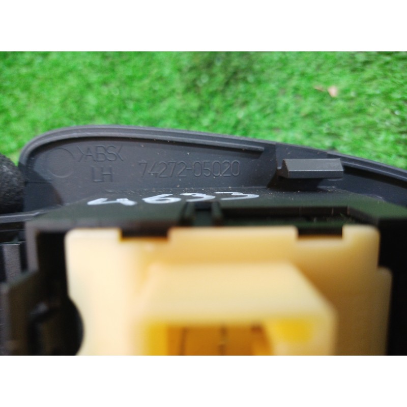 Recambio de mando elevalunas trasero izquierdo para toyota avensis berlina (t25) 2.0 d4-d executive berlina (5-ptas.) referencia