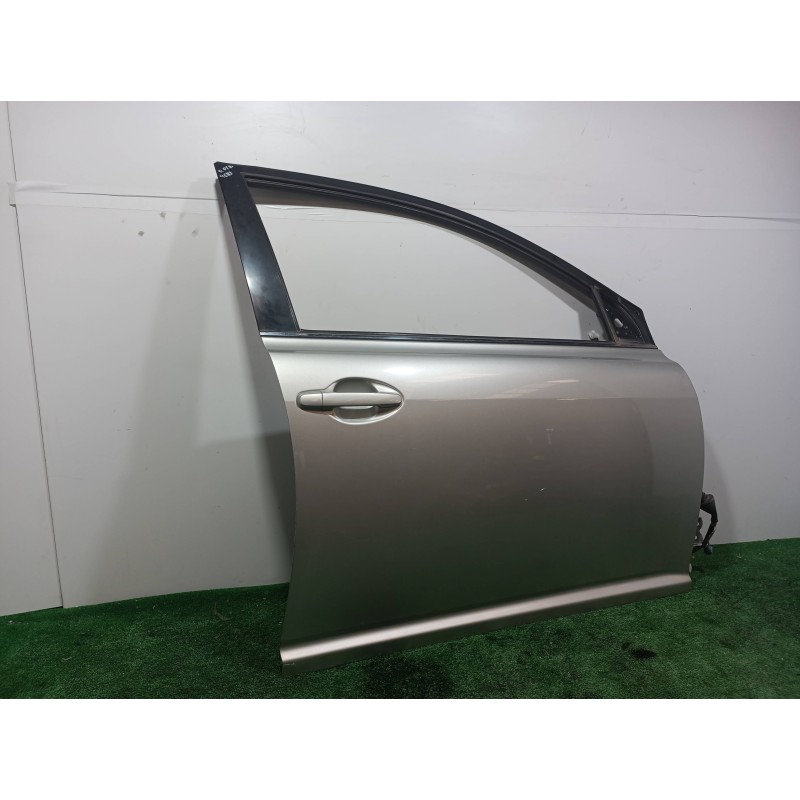 Recambio de puerta delantera derecha para toyota avensis berlina (t25) 2.0 d4-d executive berlina (5-ptas.) referencia OEM IAM  