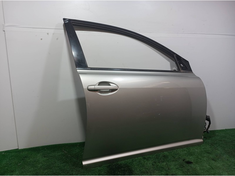 Recambio de puerta delantera derecha para toyota avensis berlina (t25) 2.0 d4-d executive berlina (5-ptas.) referencia OEM IAM  