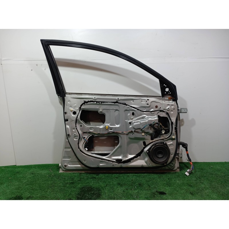 Recambio de puerta delantera izquierda para toyota avensis berlina (t25) 2.0 d4-d executive berlina (5-ptas.) referencia OEM IAM
