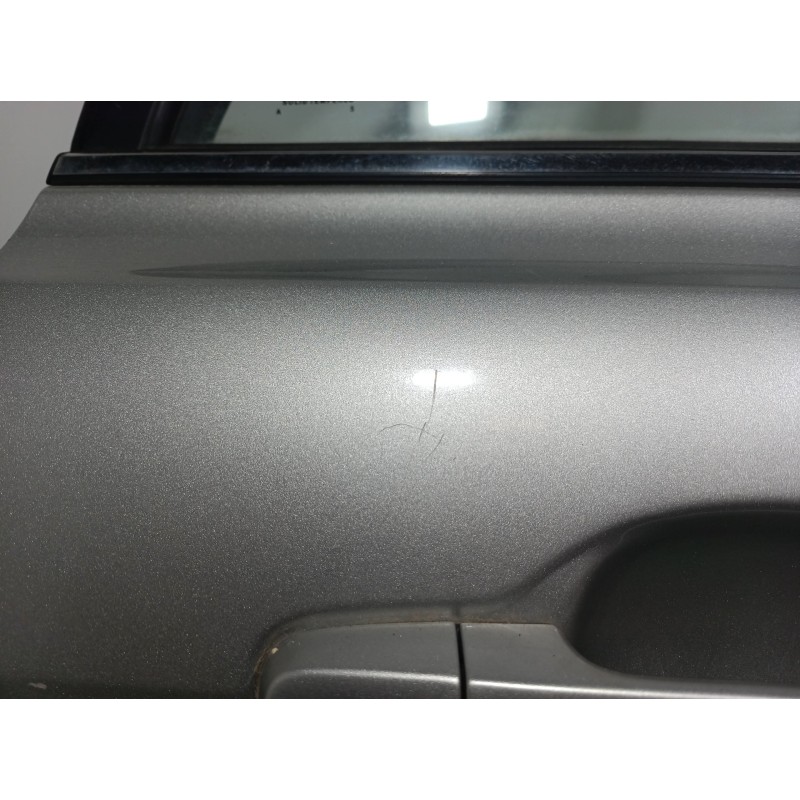 Recambio de puerta trasera derecha para toyota avensis berlina (t25) 2.0 d4-d executive berlina (5-ptas.) referencia OEM IAM   