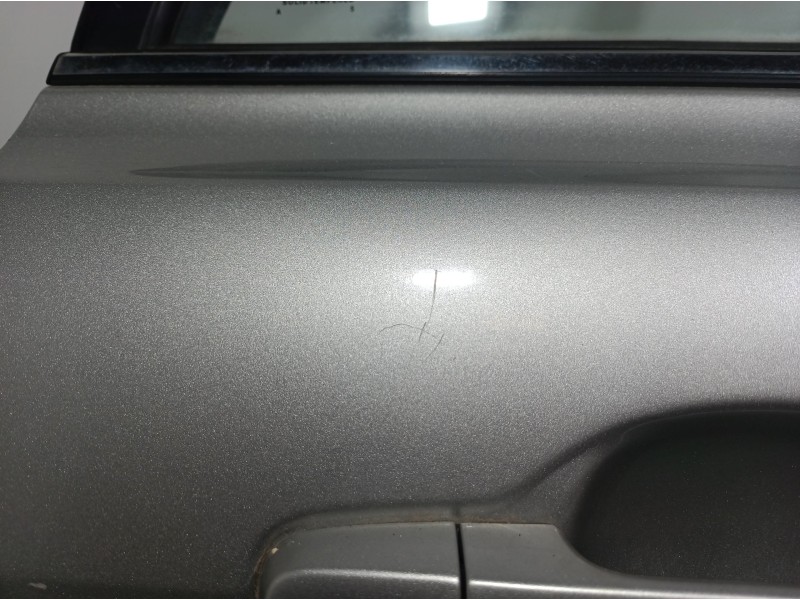 Recambio de puerta trasera derecha para toyota avensis berlina (t25) 2.0 d4-d executive berlina (5-ptas.) referencia OEM IAM   