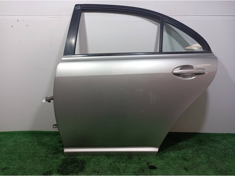Recambio de puerta trasera izquierda para toyota avensis berlina (t25) 2.0 d4-d executive berlina (5-ptas.) referencia OEM IAM  