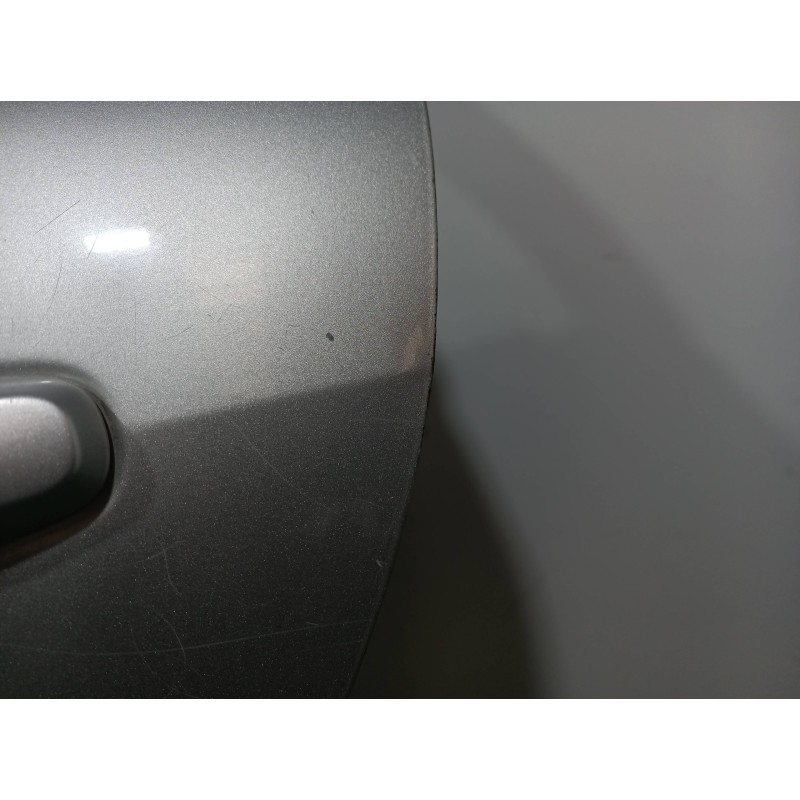 Recambio de puerta trasera izquierda para toyota avensis berlina (t25) 2.0 d4-d executive berlina (5-ptas.) referencia OEM IAM  