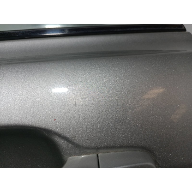 Recambio de puerta trasera izquierda para toyota avensis berlina (t25) 2.0 d4-d executive berlina (5-ptas.) referencia OEM IAM  