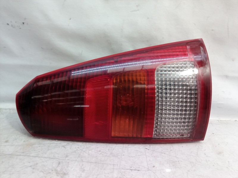 Recambio de piloto trasero derecho para ford focus berlina (cak) ambiente referencia OEM IAM   