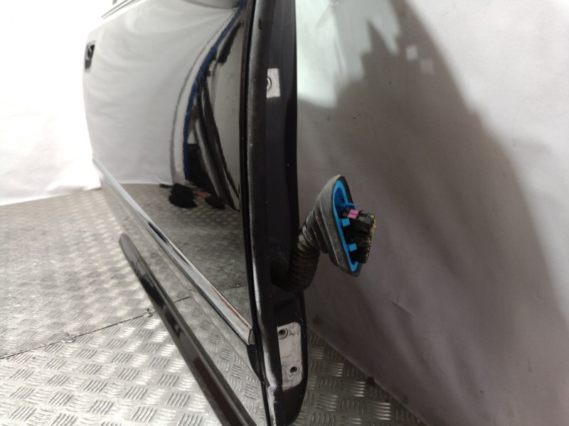 Recambio de puerta delantera derecha para audi a8 (4e2) 3.7 quattro referencia OEM IAM   