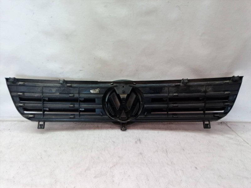 Recambio de rejilla delantera para volkswagen polo berlina (6n2) trendline referencia OEM IAM 6N0853651 6N0853651 6N0853651