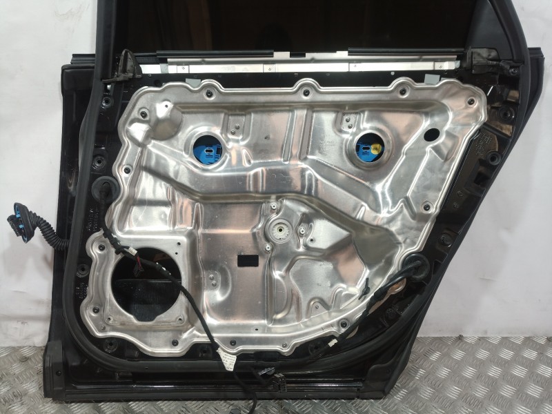 Recambio de puerta trasera derecha para audi a8 (4e2) 3.7 quattro referencia OEM IAM   