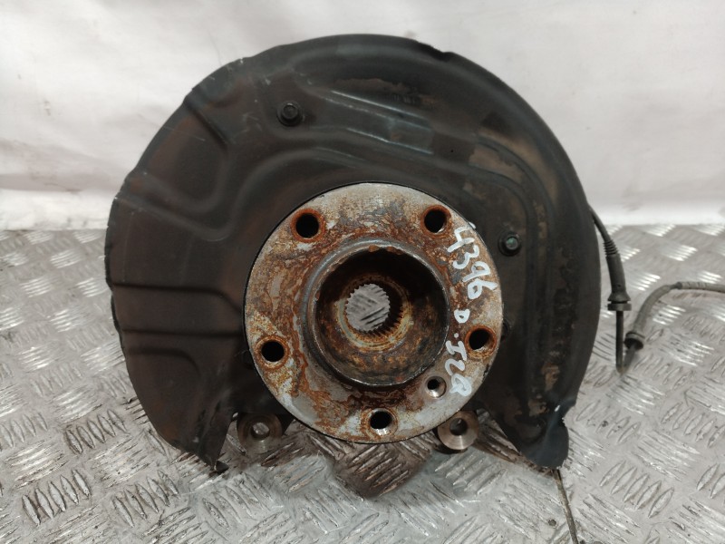 Recambio de mangueta delantera izquierda para bmw x3 (e83) 2.0d referencia OEM IAM 3412023 3412023 3412023