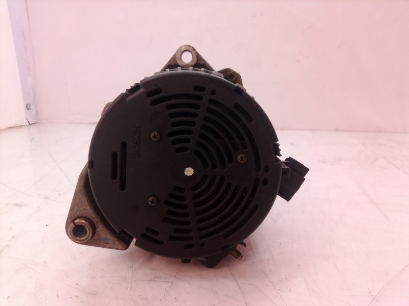 Recambio de alternador para ford mondeo berlina (gd) ambiente referencia OEM IAM 0123212001 0123212001 93BB10300