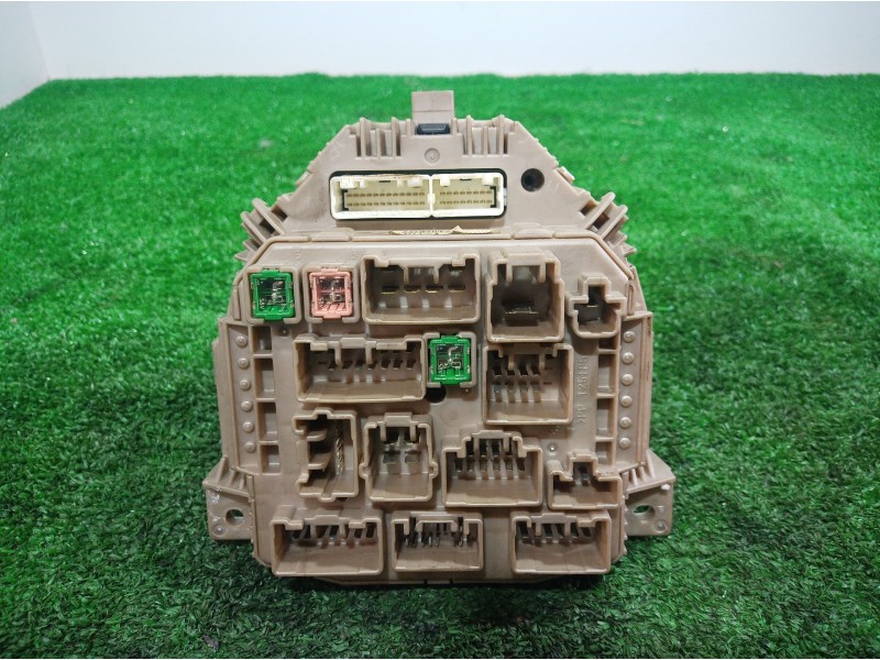 Recambio de cuadro instrumentos para peugeot 107 básico referencia OEM IAM 838000H011A 838000H011A 768010U