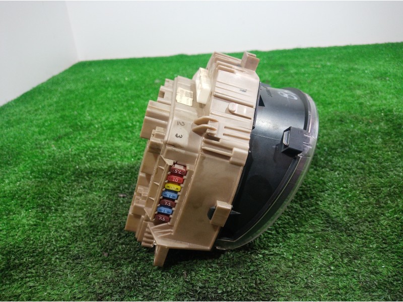 Recambio de cuadro instrumentos para peugeot 107 básico referencia OEM IAM 838000H011A 838000H011A 768010U