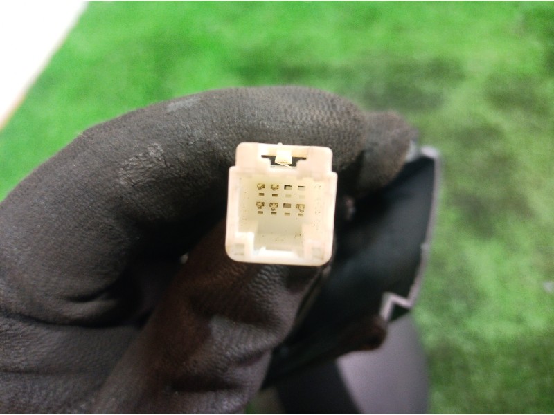 Recambio de cuadro instrumentos para peugeot 107 básico referencia OEM IAM 832700H010C 832700H010C 856220U