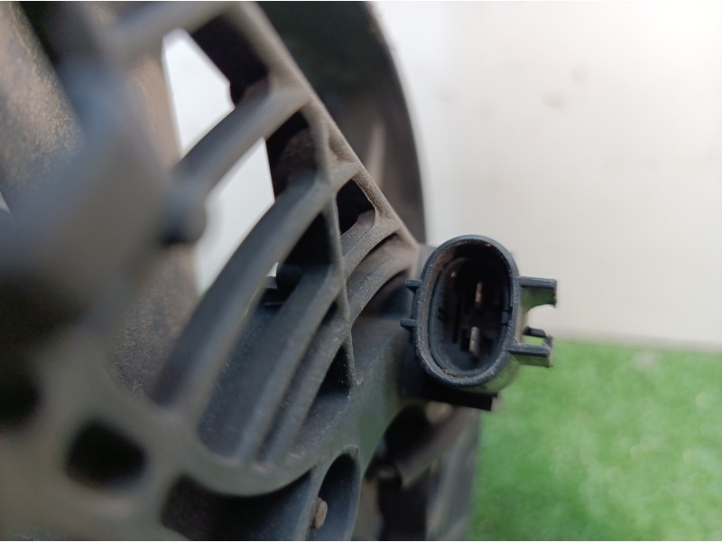 Recambio de electroventilador para ssangyong rexton referencia OEM IAM 8821008051 8821008051 A005159