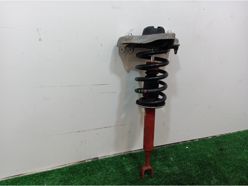 Recambio de amortiguador delantero derecho para audi a4 avant (8e) referencia OEM IAM 8E0413031AN 8E0413031AN 8E0413031