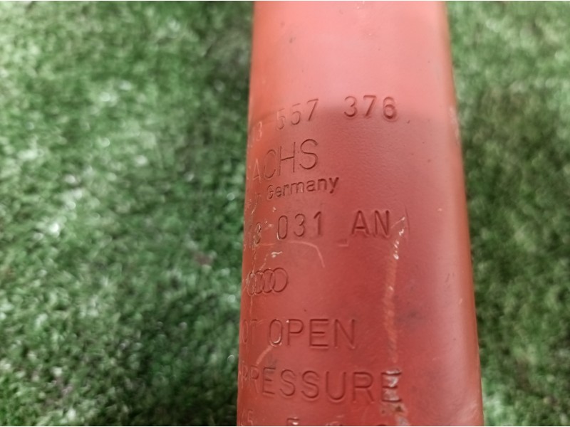 Recambio de amortiguador delantero derecho para audi a4 avant (8e) referencia OEM IAM 8E0413031AN 8E0413031AN 8E0413031