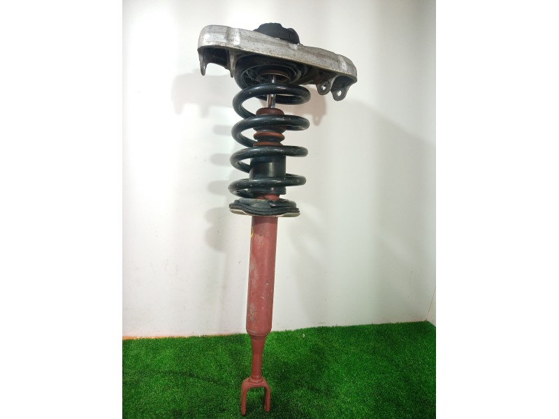 Recambio de amortiguador delantero izquierdo para audi a4 berlina (8e) referencia OEM IAM 8E0413031 8E0413031 8E0413031