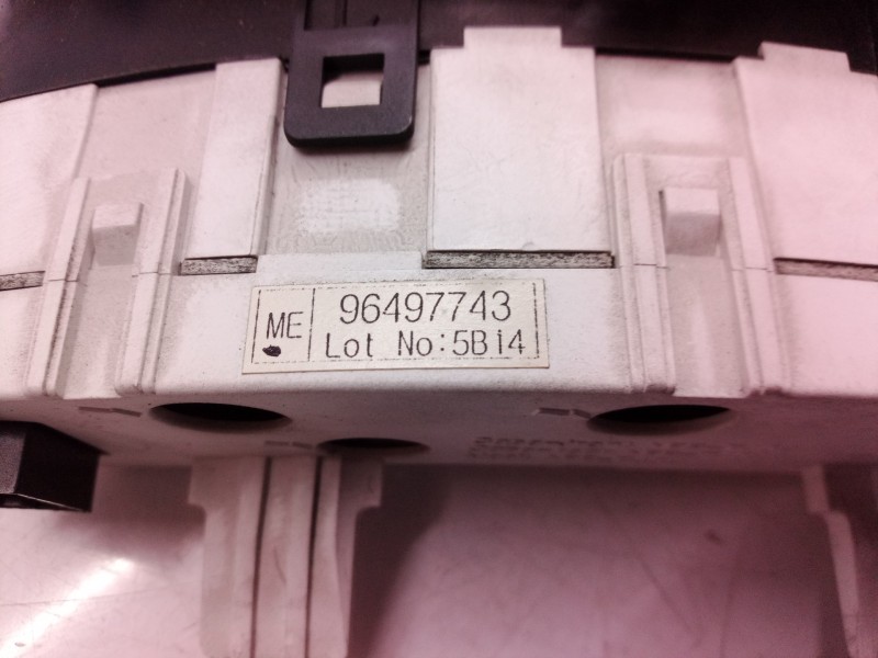 Recambio de pantalla multifuncion para chevrolet matiz 1.0 cat referencia OEM IAM 96497743 96497743 96497743