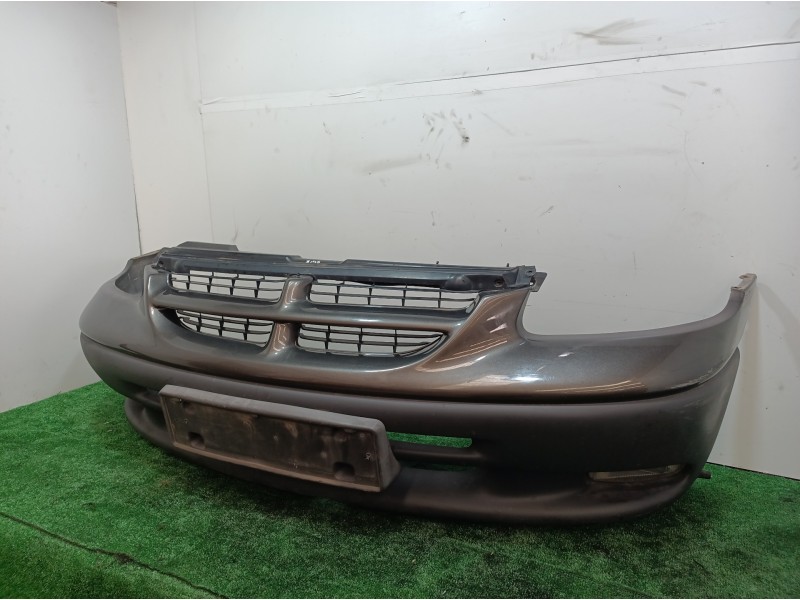 Recambio de paragolpes delantero para chrysler voyager (gs) 2.5 td family referencia OEM IAM 4676846L 4676846L 4676846