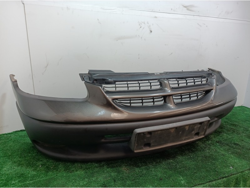 Recambio de paragolpes delantero para chrysler voyager (gs) 2.5 td family referencia OEM IAM 4676846L 4676846L 4676846