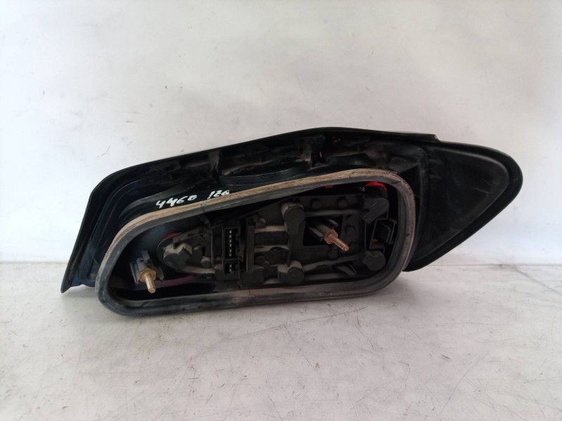 Recambio de piloto trasero izquierdo para peugeot 306 berlina 3/5 puertas (s1) graffic referencia OEM IAM   