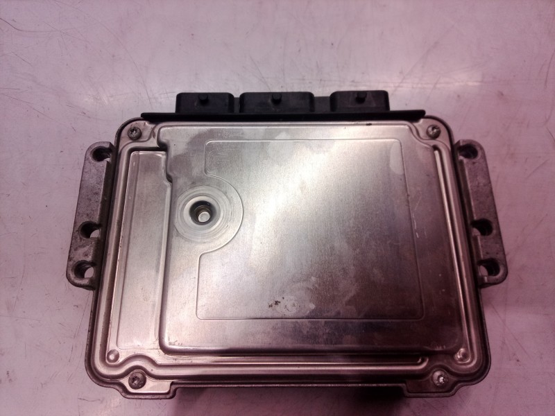 Recambio de centralita motor uce para renault scenic ii authentique referencia OEM IAM 0281011776 0281011776 8200391966