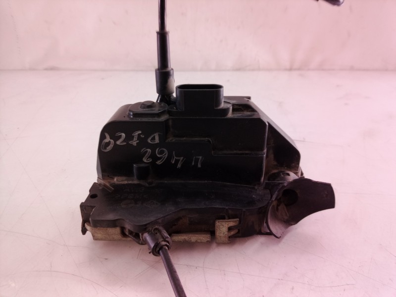 Recambio de cerradura puerta delantera izquierda para renault scenic ii authentique referencia OEM IAM 8200119122  