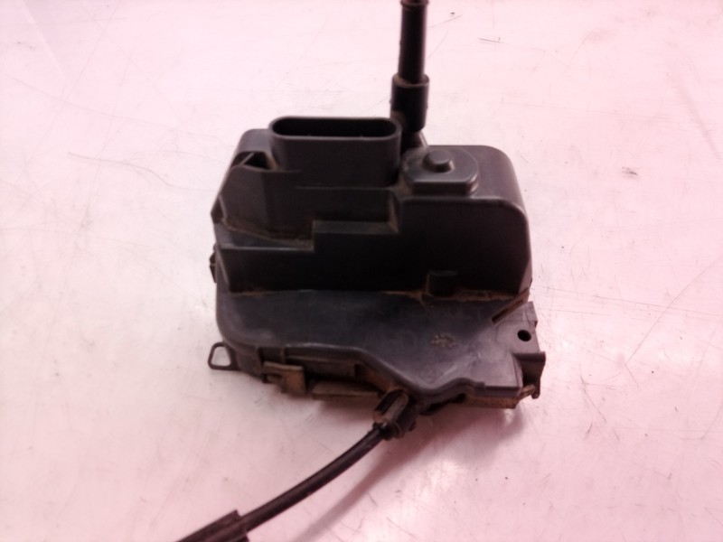 Recambio de cerradura puerta trasera derecha para renault scenic ii authentique referencia OEM IAM 119332 119332 119332