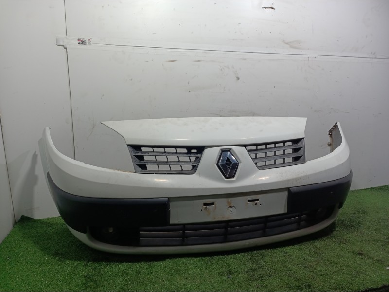 Recambio de paragolpes delantero para renault megane grand scenic (jm) referencia OEM IAM 8200139953 8200139953 8200139953