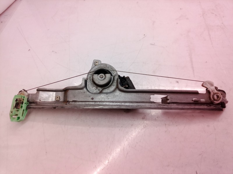 Recambio de elevalunas delantero derecho para renault scenic ii authentique referencia OEM IAM 402047A 402047 402047