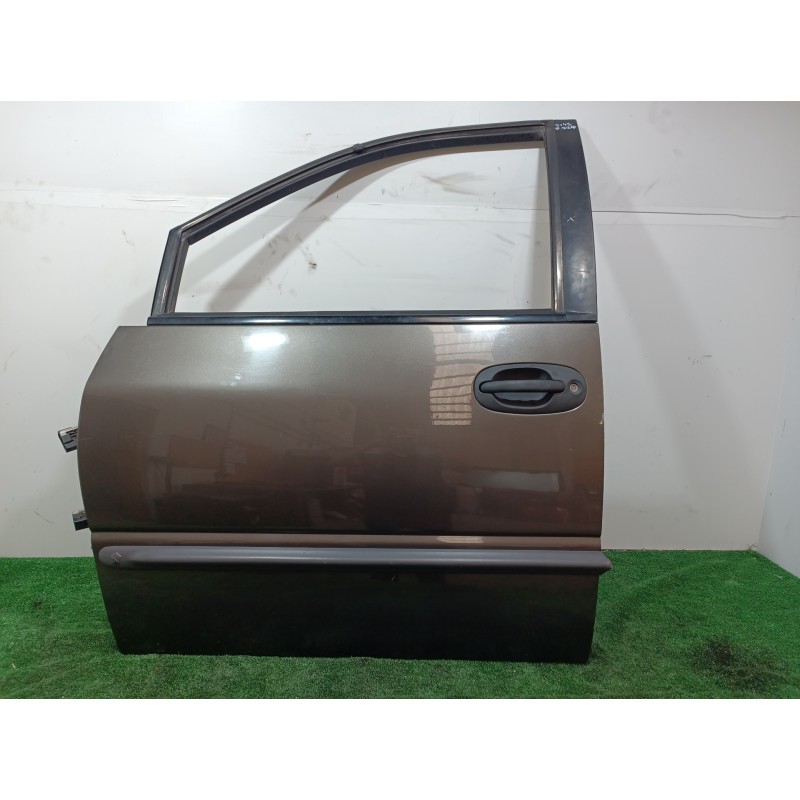 Recambio de puerta delantera izquierda para chrysler voyager (gs) 2.5 td family referencia OEM IAM   