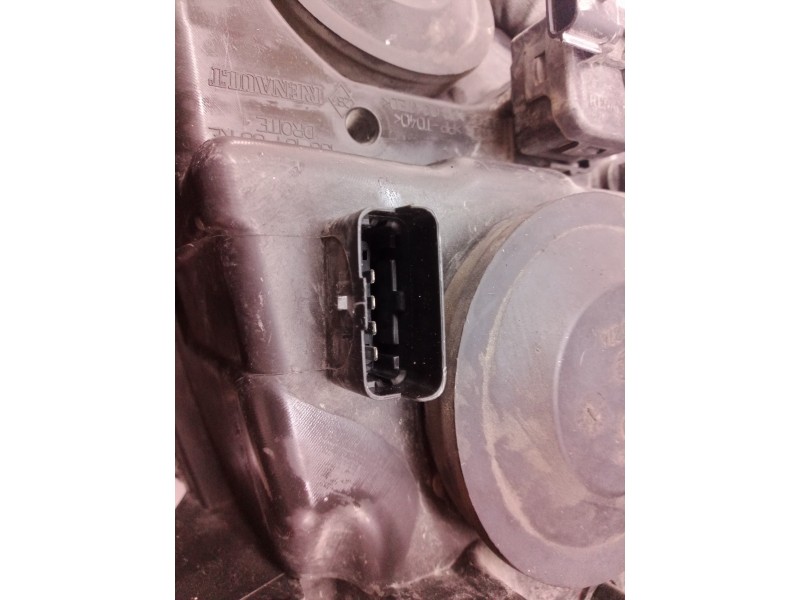 Recambio de faro derecho para renault scenic ii authentique referencia OEM IAM 7701065914  