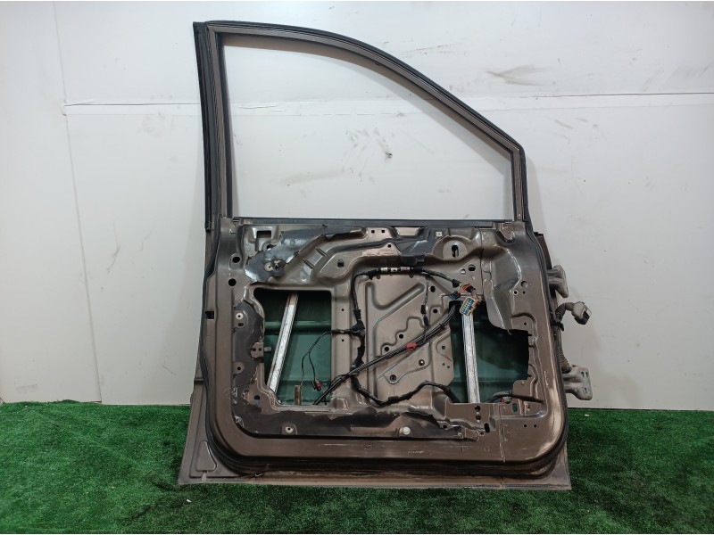 Recambio de puerta delantera izquierda para chrysler voyager (gs) 2.5 td family referencia OEM IAM   