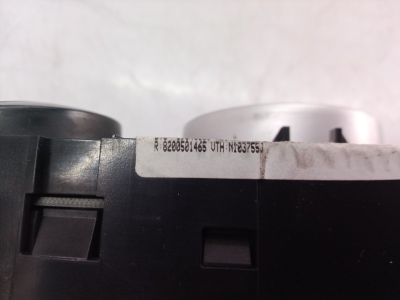 Recambio de mando climatizador para renault scenic ii authentique referencia OEM IAM 8200501465 8200501465 8200501465