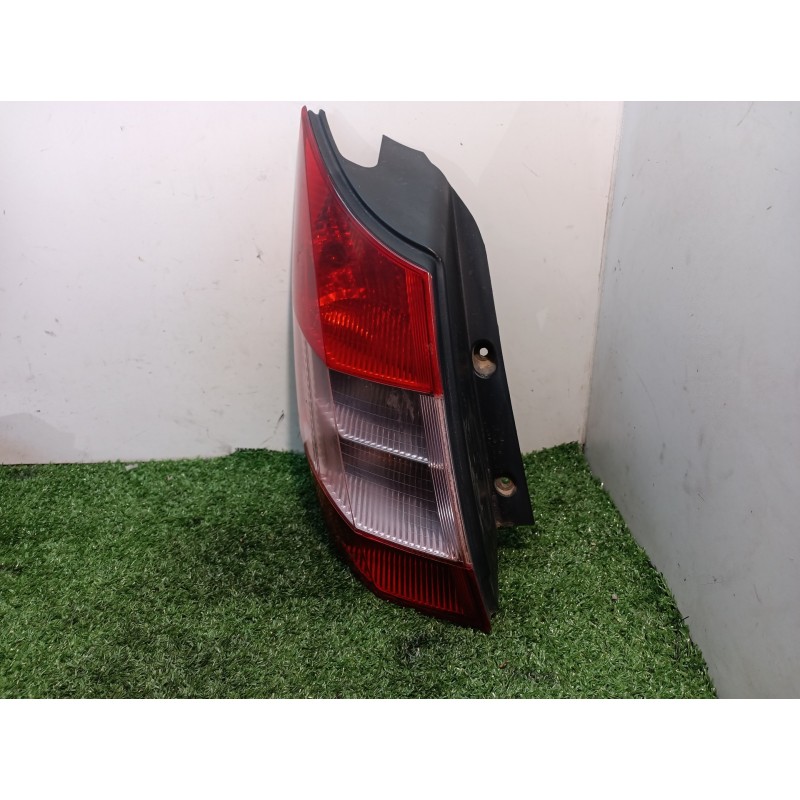 Recambio de piloto trasero izquierdo para renault megane grand scenic (jm) referencia OEM IAM 2SK008659 2SK008659 15911500