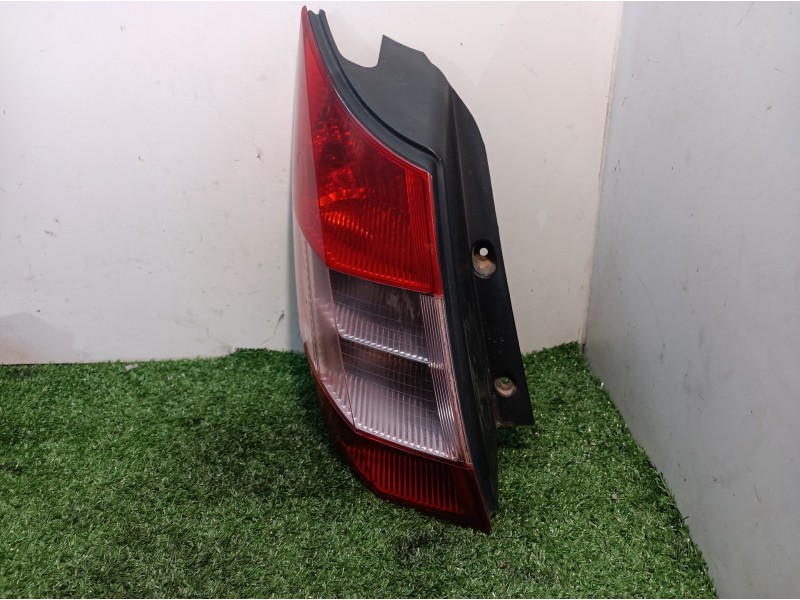 Recambio de piloto trasero izquierdo para renault megane grand scenic (jm) referencia OEM IAM 2SK008659 2SK008659 15911500